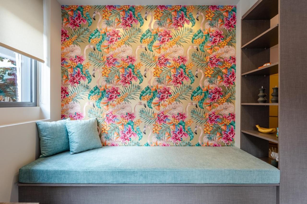 Pop Art Homm In Groovy Koukaki Apartment Athens Exterior photo